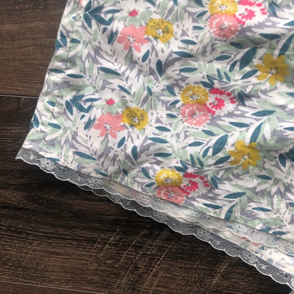 UO Kimchi Blue Floral Halter Romper sz medium - Picture 5 of 5